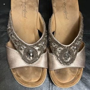 Size 7 Natural Soul wedge